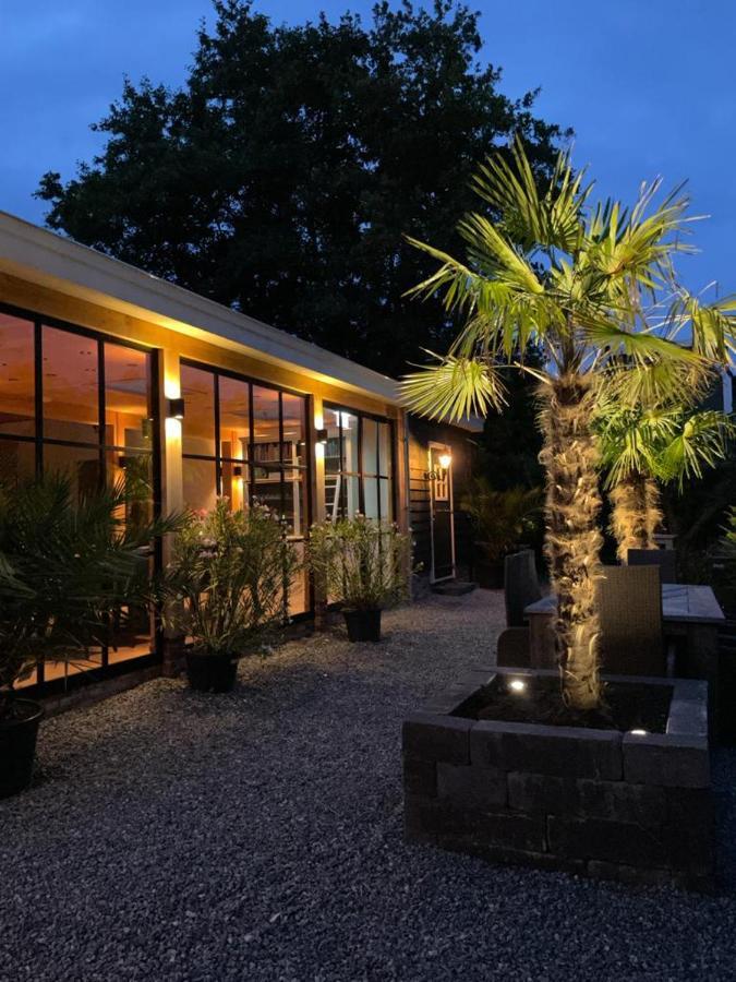 Flora'S B&B Landsmeer ภายนอก รูปภาพ