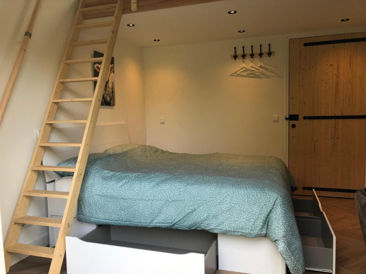 Flora'S B&B Landsmeer ภายนอก รูปภาพ
