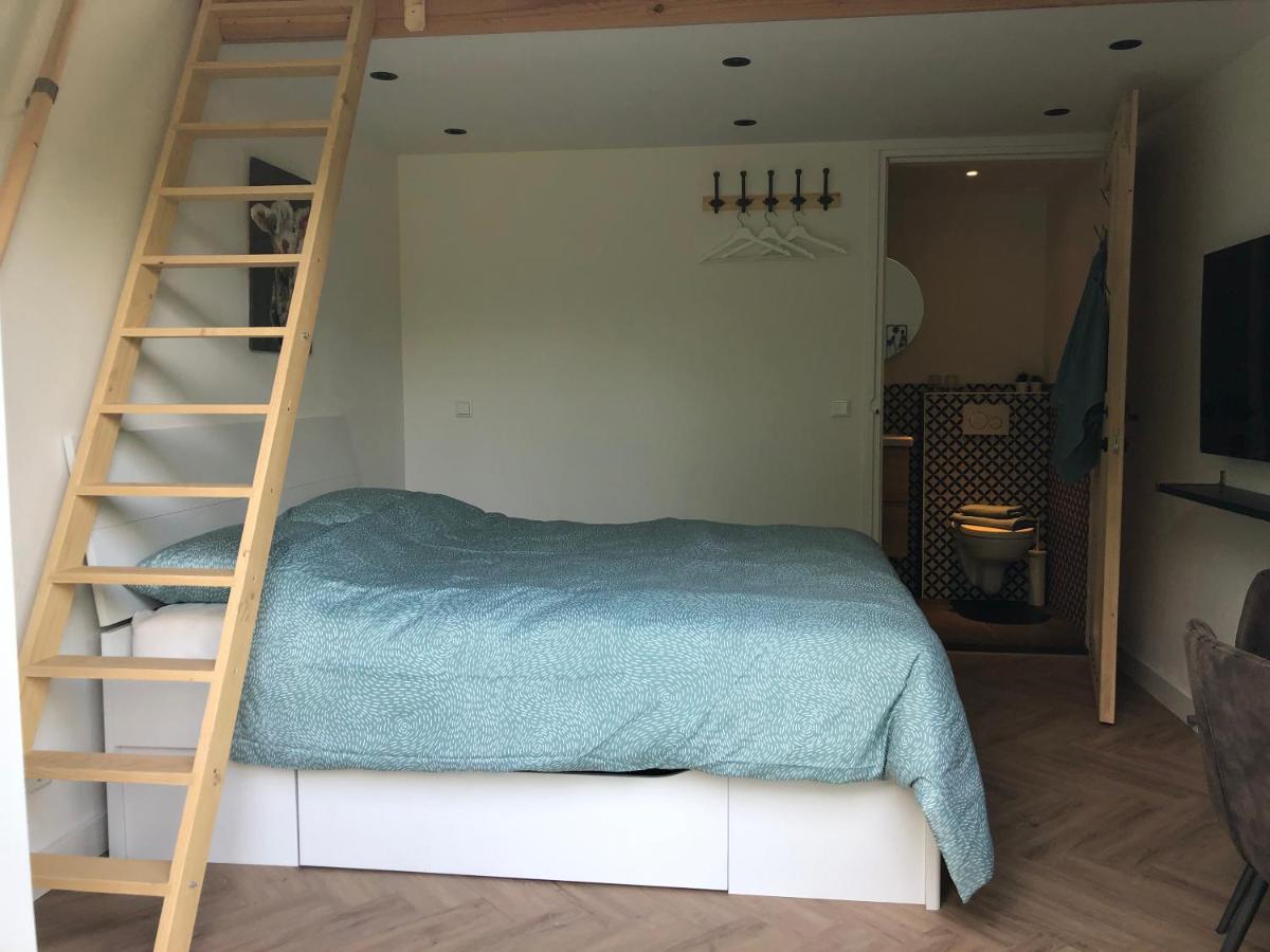 Flora'S B&B Landsmeer ภายนอก รูปภาพ
