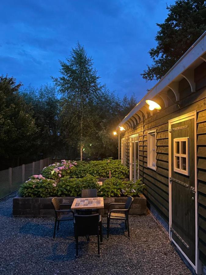 Flora'S B&B Landsmeer ภายนอก รูปภาพ